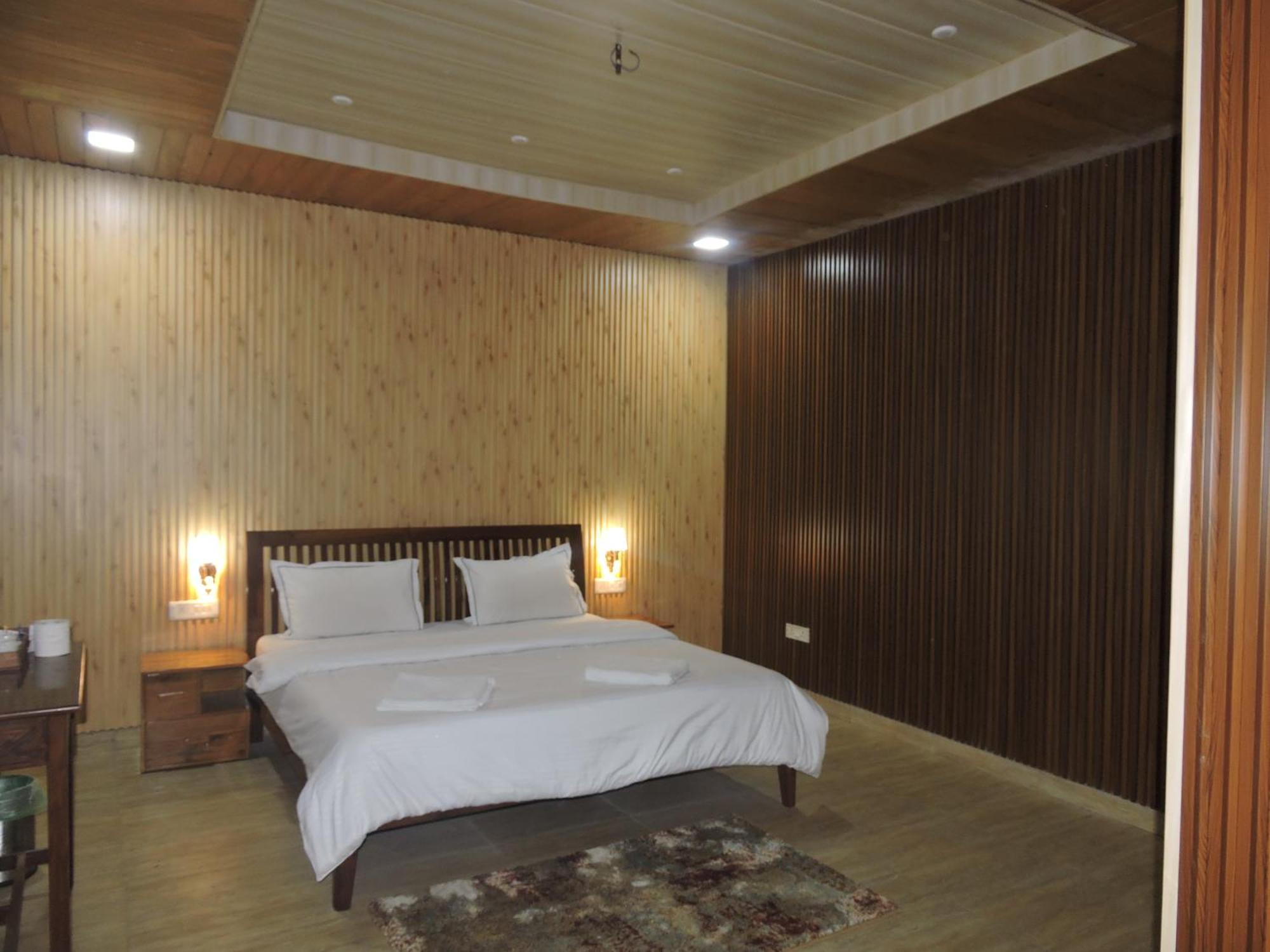 The Manora Woods - Private Hill Top, Gethiya, Nainital Ruang foto